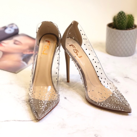 Shoes - SOLD❤️ Size 9.5 Pointed Toe Rhinestone Stiletto